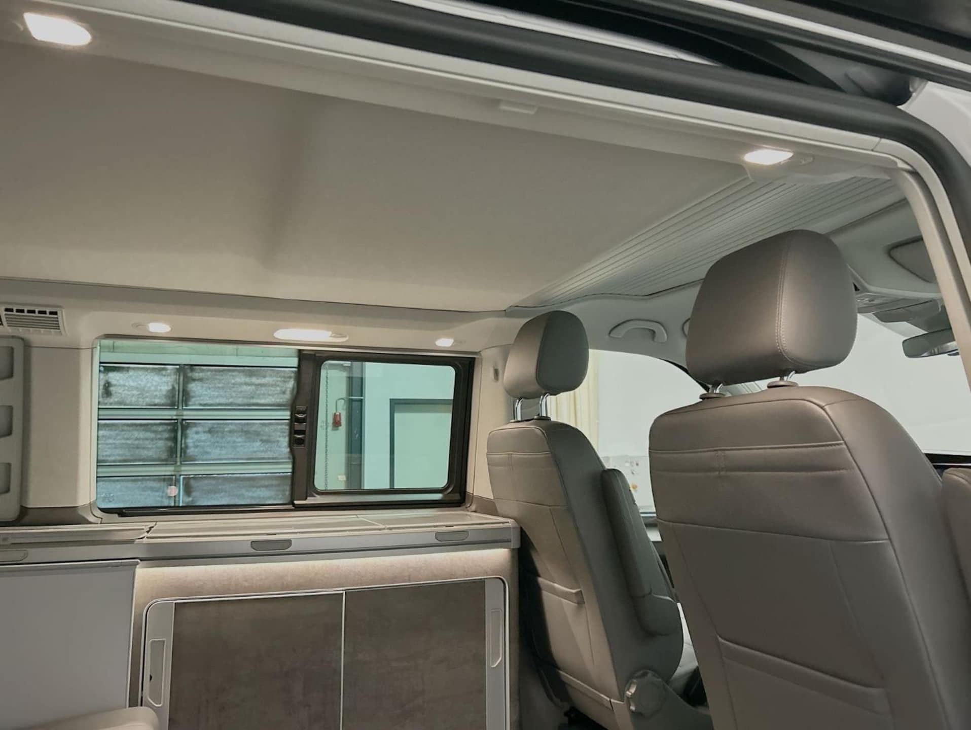 Volkswagen T6.1 California Ocean