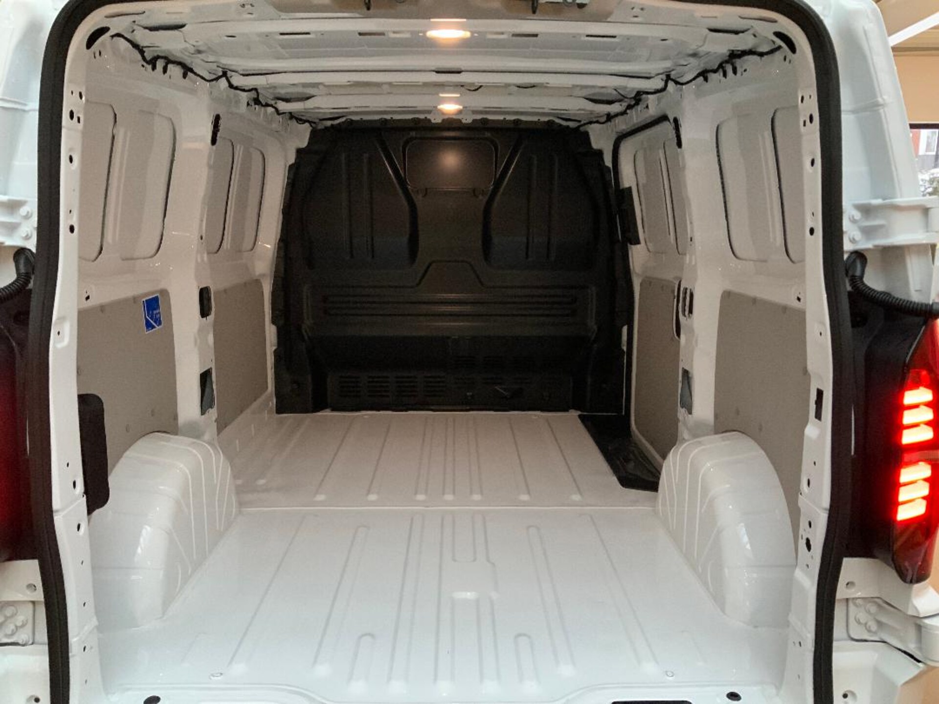 Volkswagen Transporter Kasten kurzer Radstand