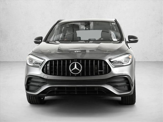 2022 Mercedes-Benz