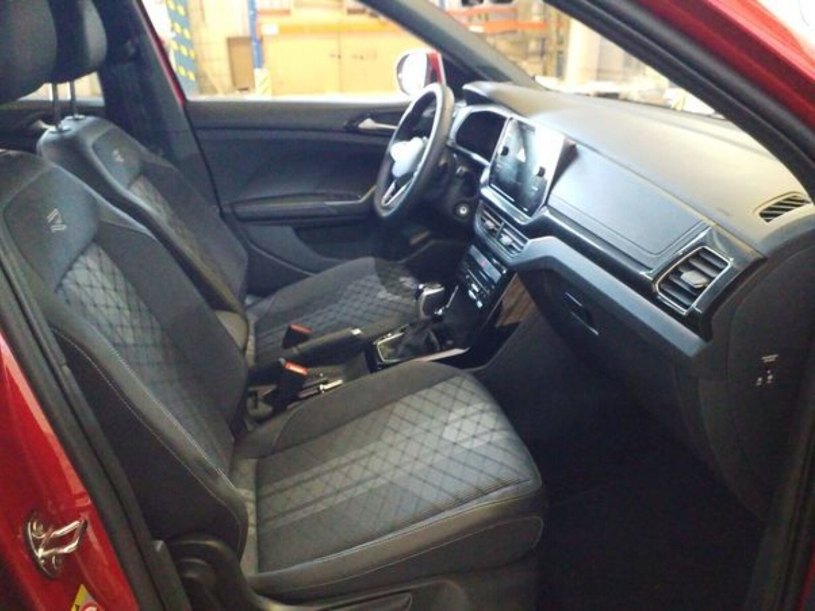 Volkswagen T-Cross – Bild 11