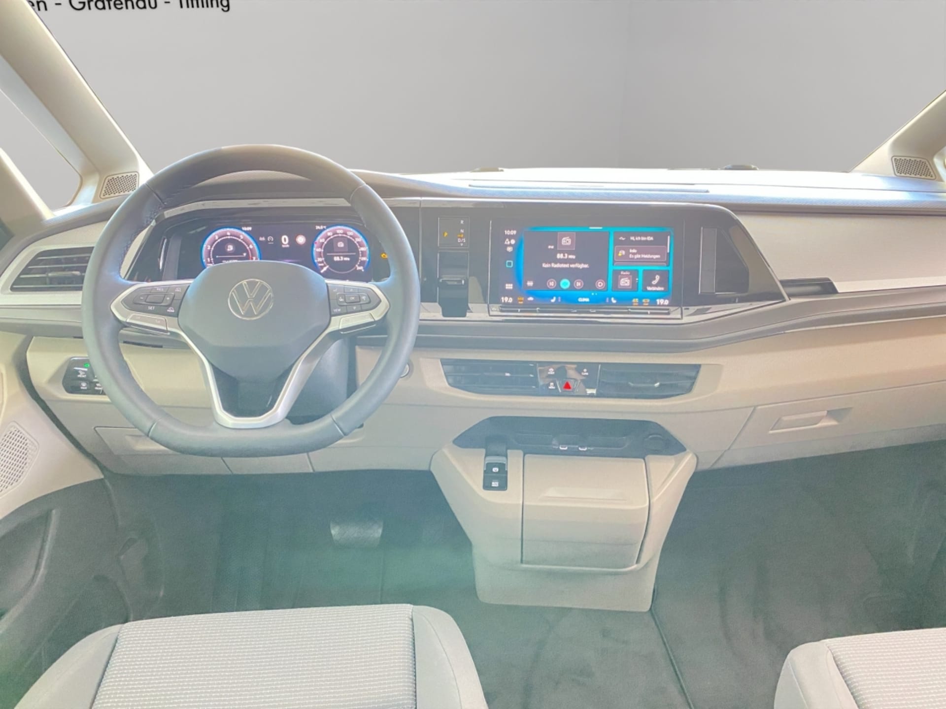 Volkswagen Multivan Basis-Modell
