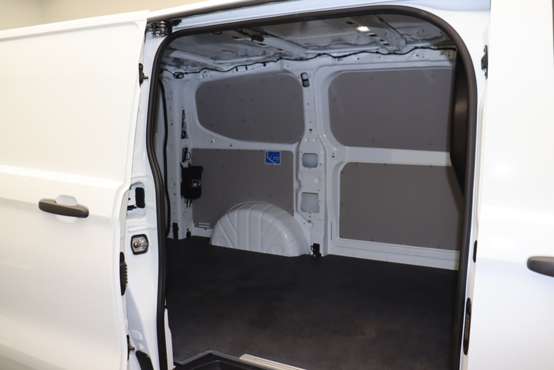 Volkswagen Transporter Kasten kurzer Radstand