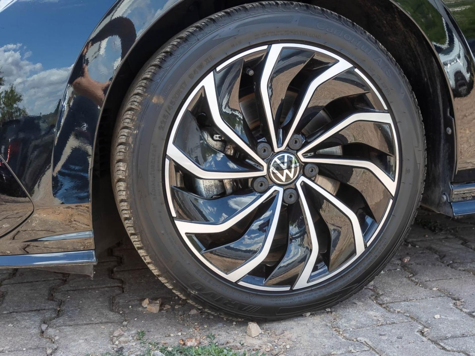 Volkswagen Golf R-Line