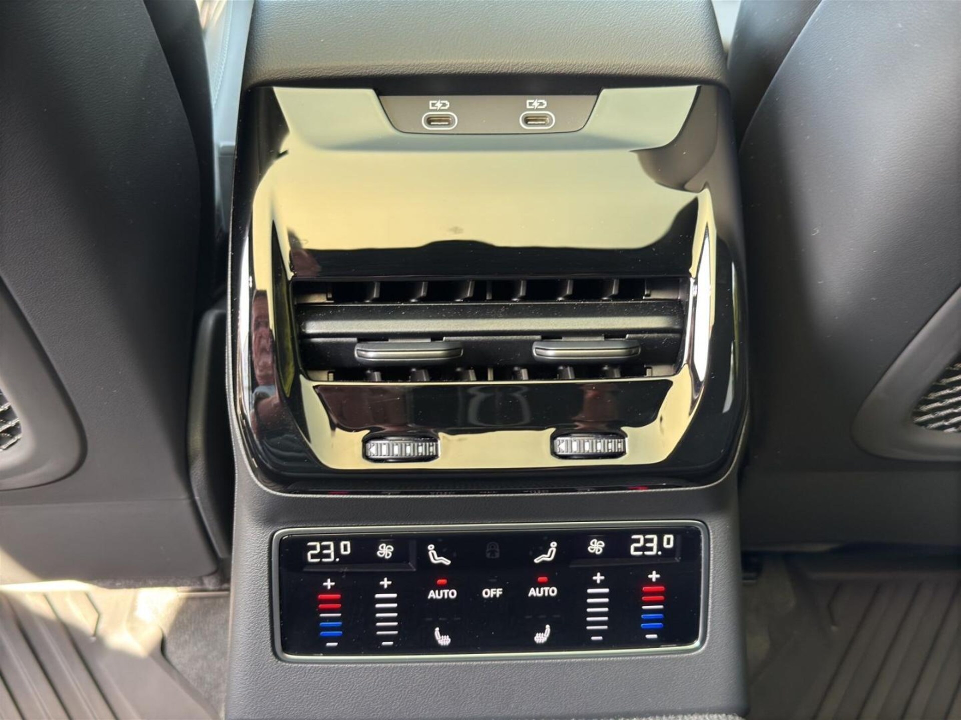 Audi A6 Avant edition one
