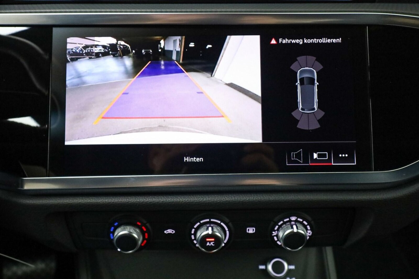 Audi Q3 – Bild 14