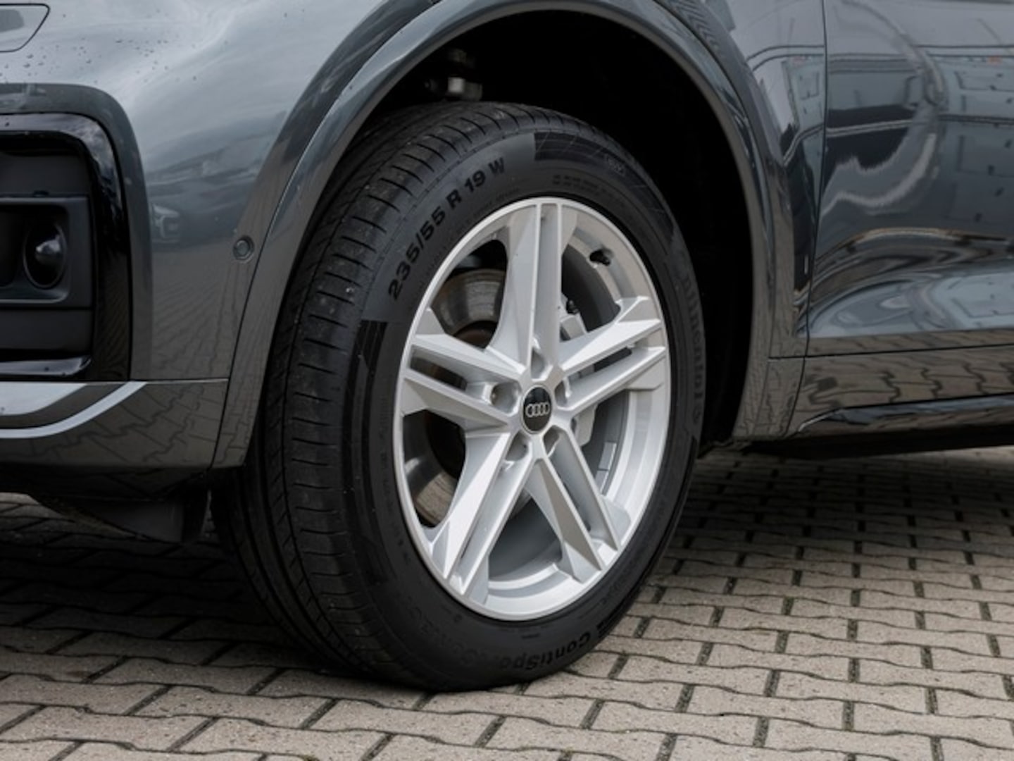 Bild über Audi Q5 Sportback 40 TDI quattro S tronic - für weitere Informationen kontaktieren Sie den Audi Partner