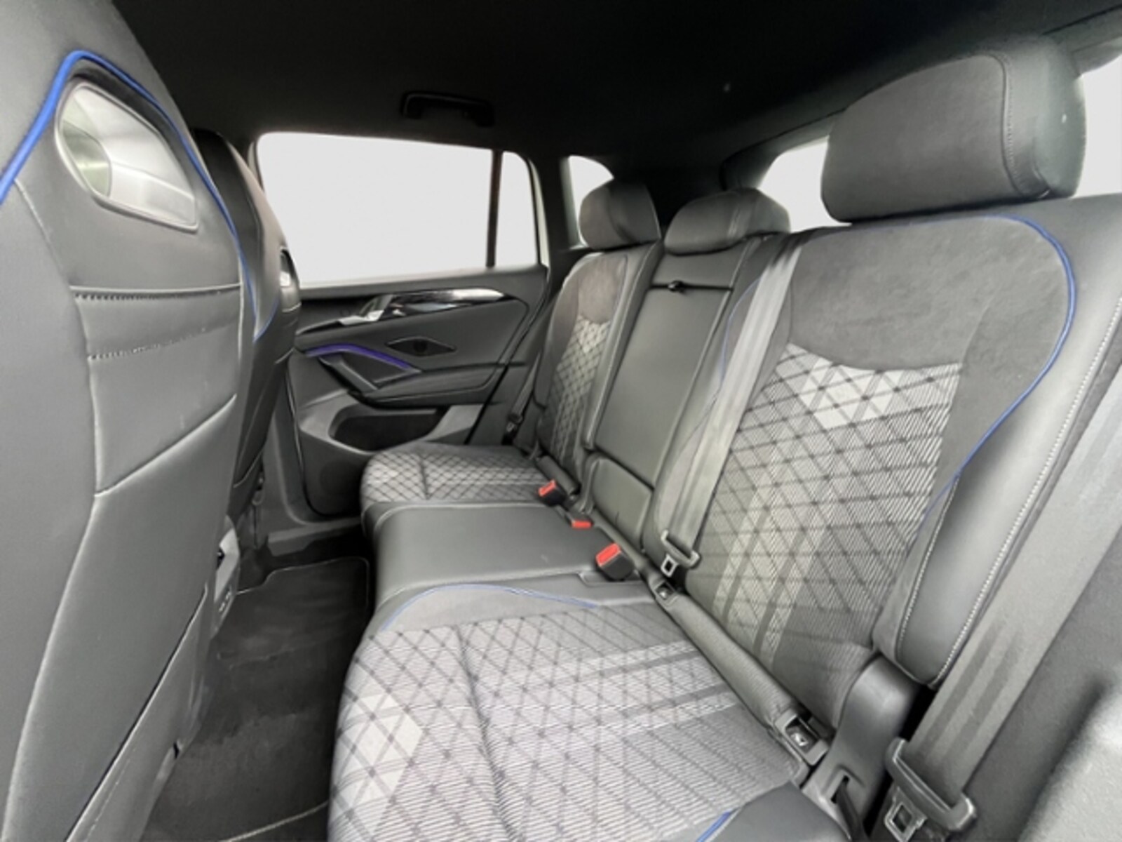 Volkswagen Tiguan – Bild 16