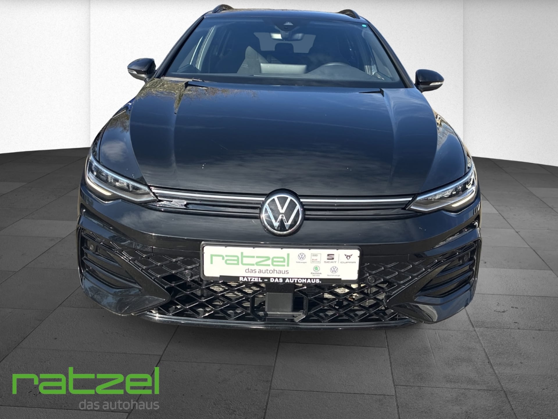 Volkswagen Golf Variant R-Line