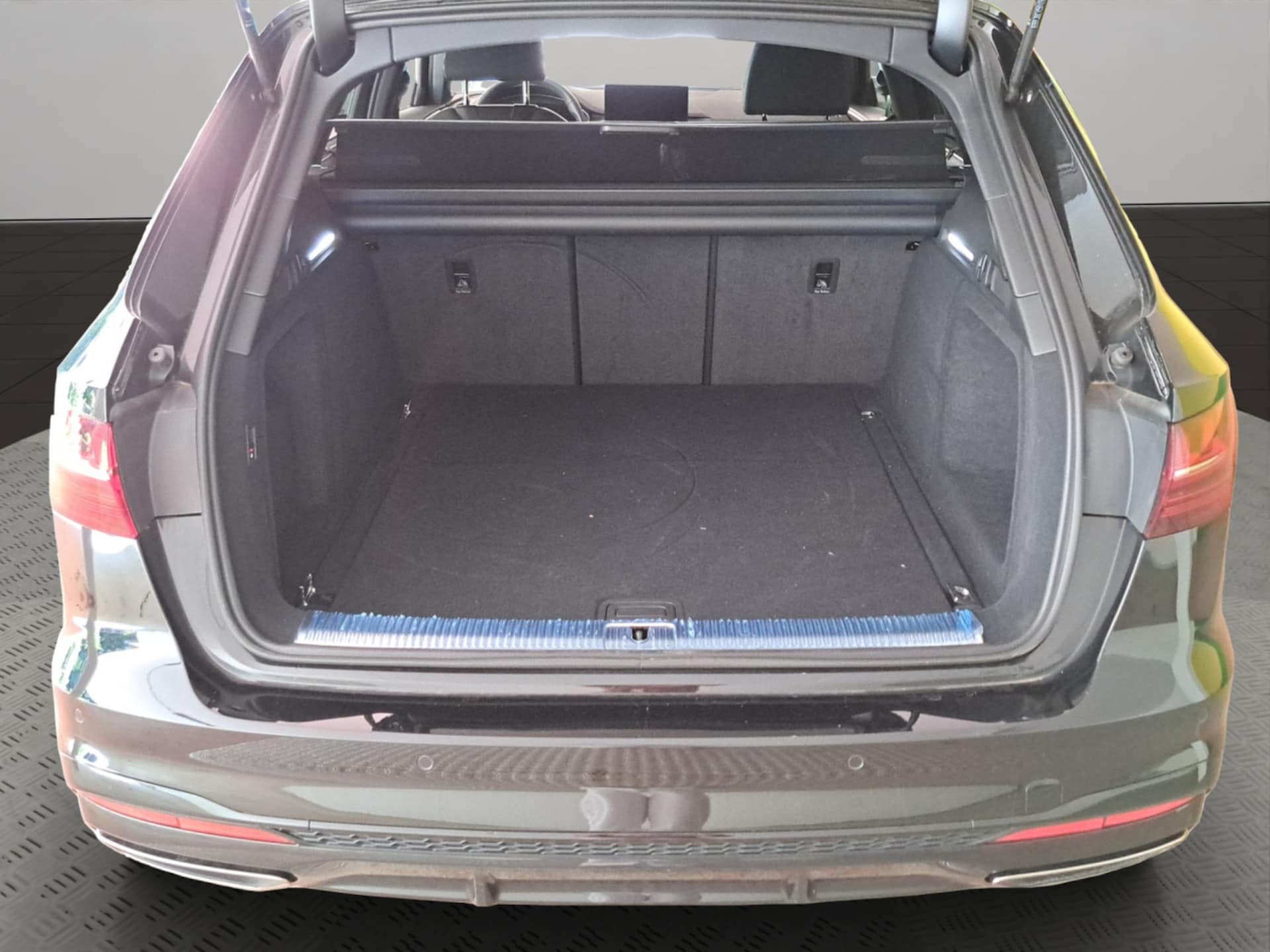 Audi A4 Avant S line