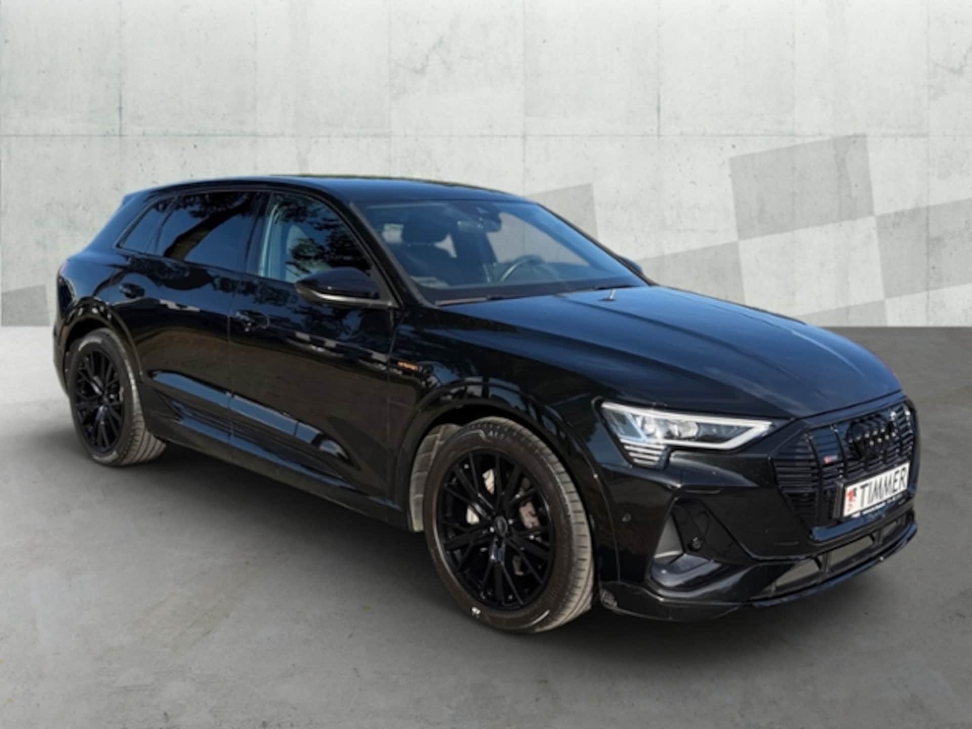 Audi e-tron S line
