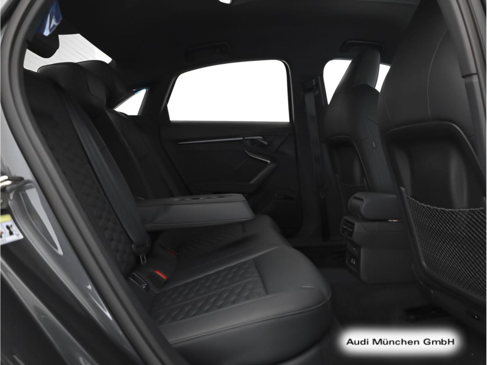 Audi RS 3 Limousine – Bild 12