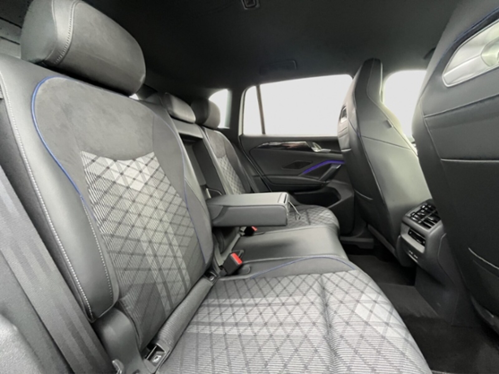 Volkswagen Tiguan – Bild 18