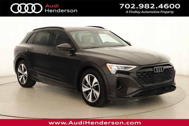 Photo of 2024 Audi Q8 e-tron