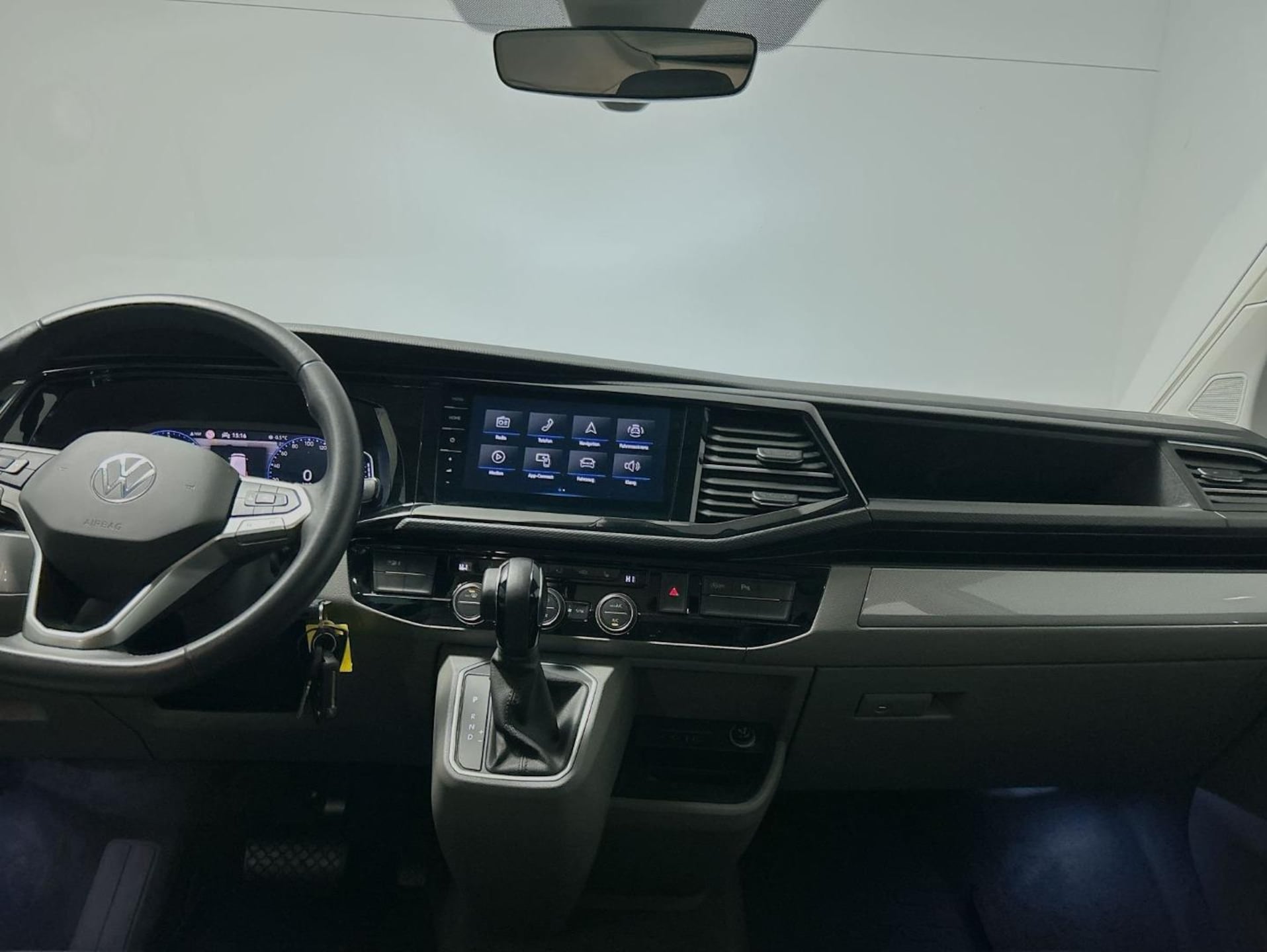 Volkswagen T6.1 California Ocean