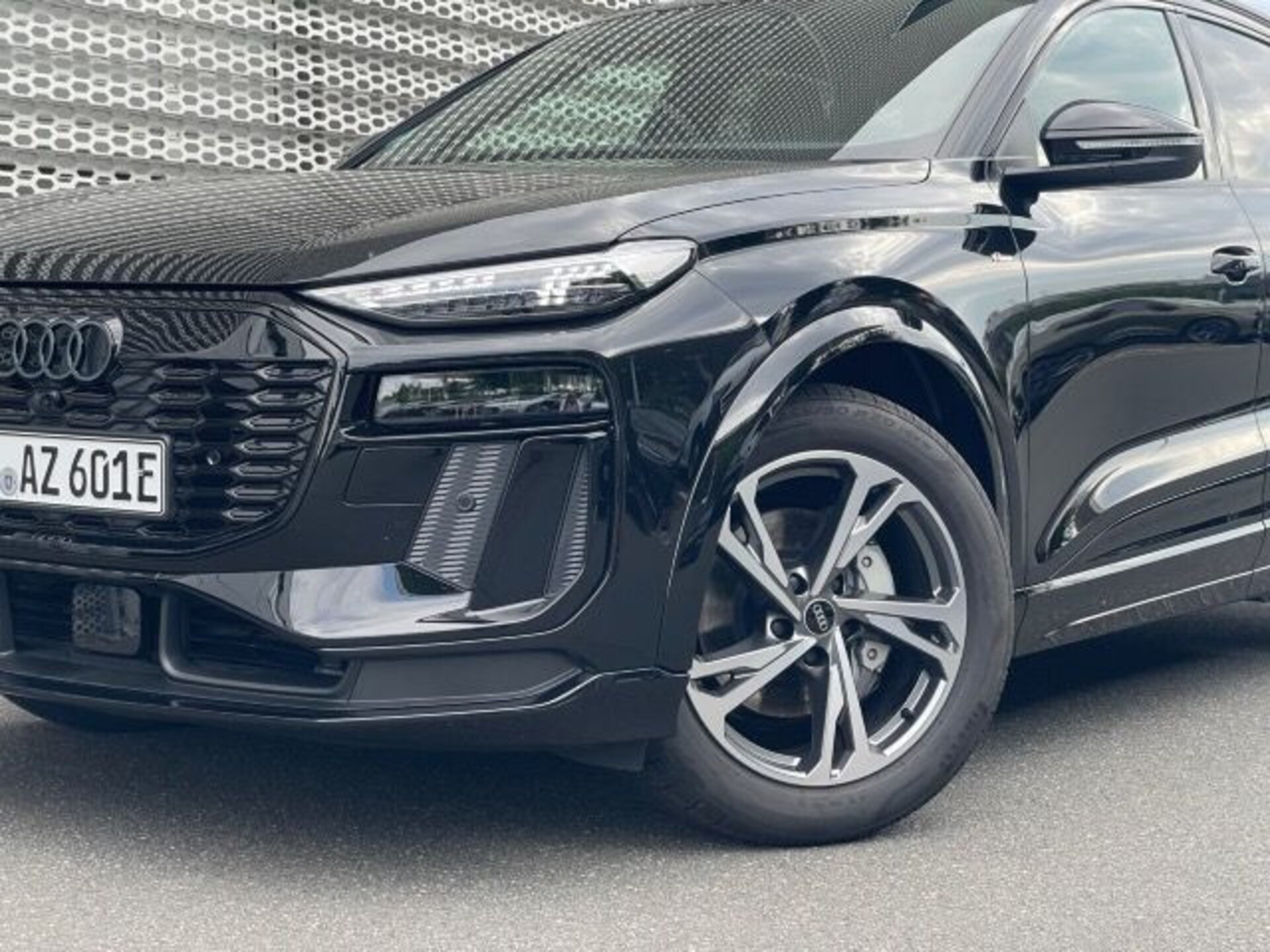 Audi Q6 SUV e-tron