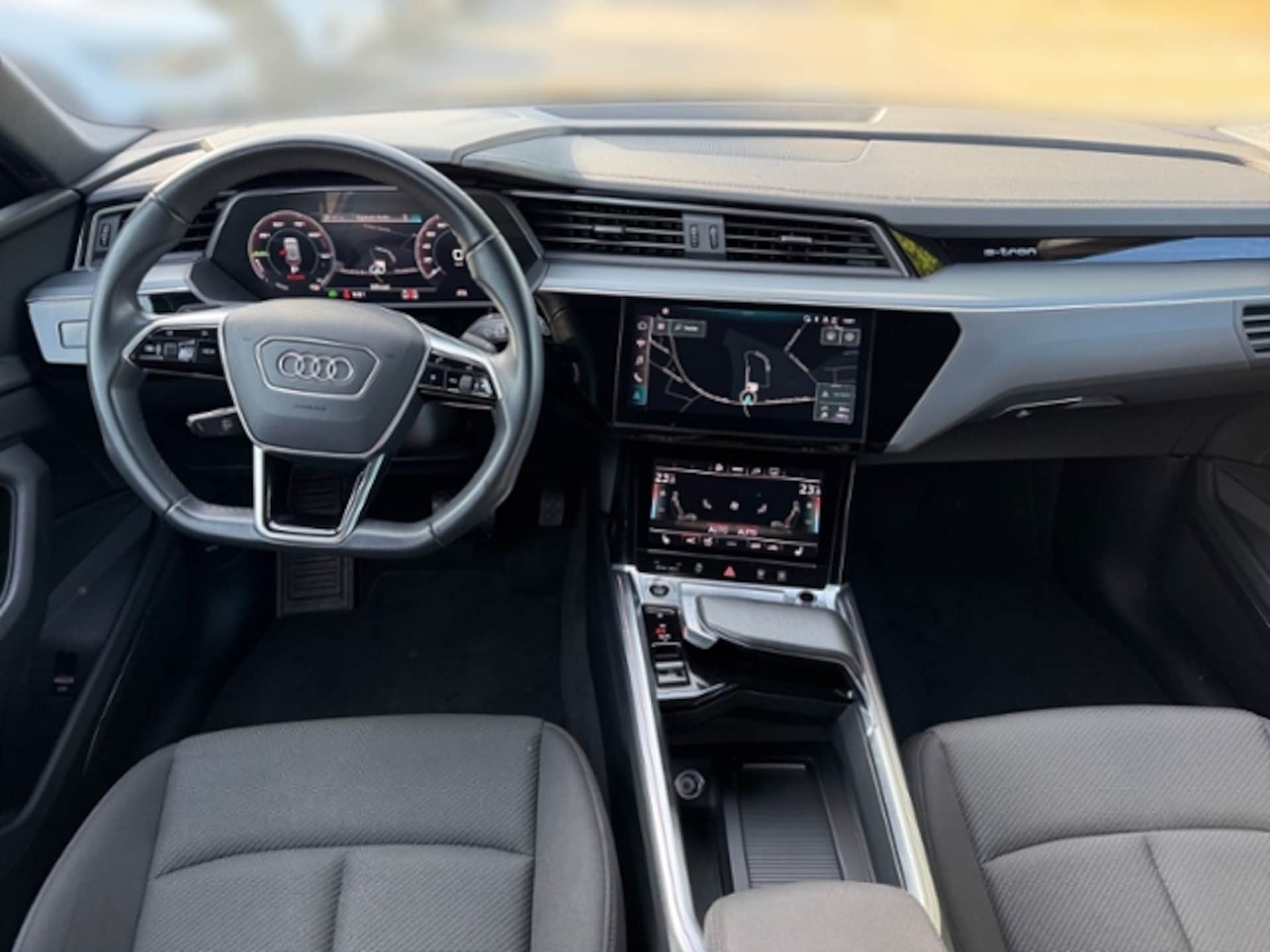 Audi e-tron S line