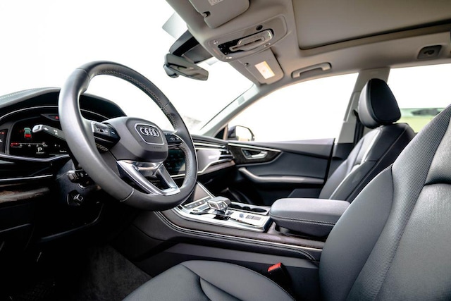 2023 Audi Q8