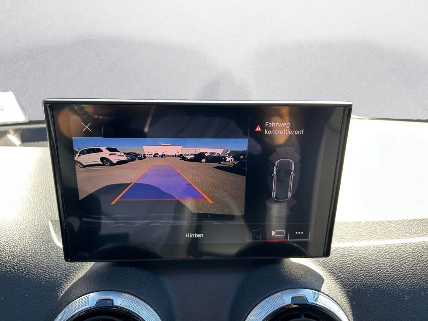 Bild über Audi Q2 S line 35 TFSI S tronic - für weitere Informationen kontaktieren Sie den Audi Partner
