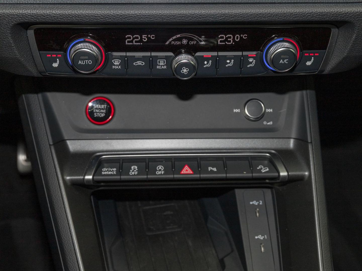 Image about Audi RS Q3 TFSI quattro S tronic