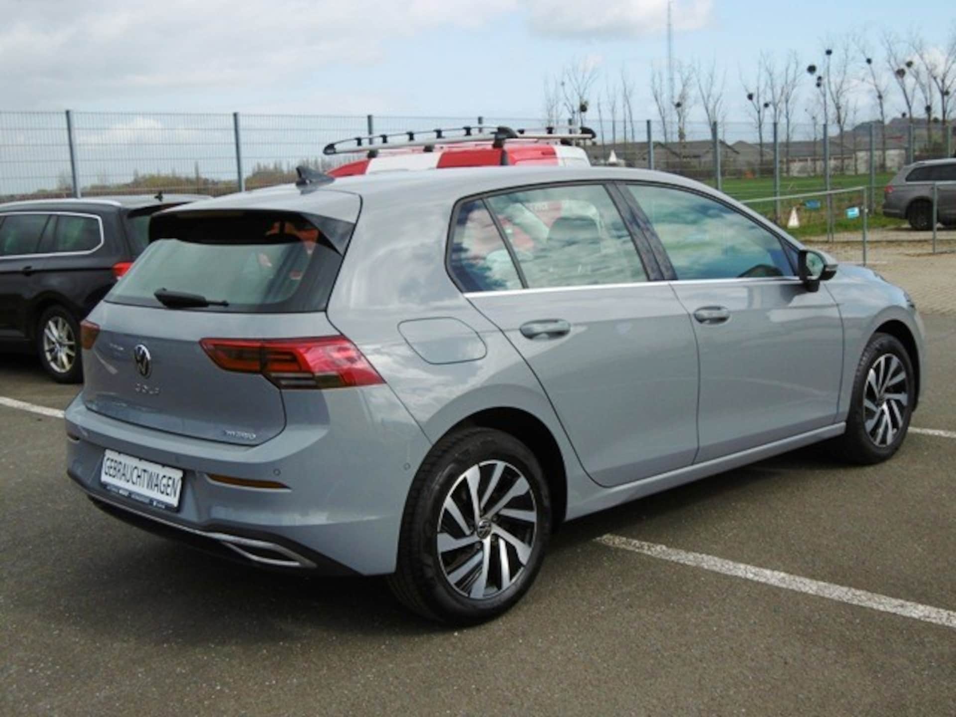 Volkswagen Golf Style