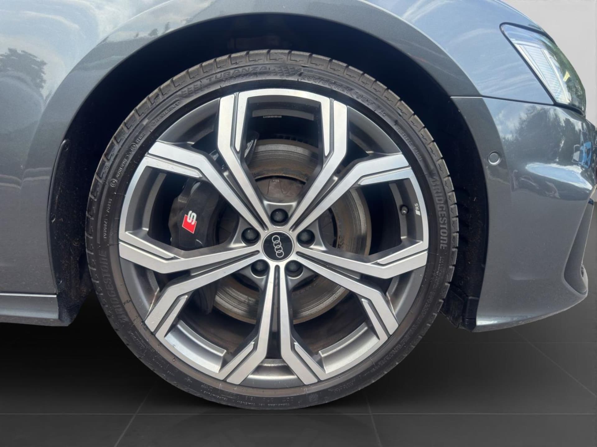 Audi S6 Avant