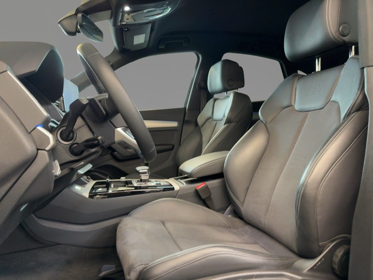 Bild über Audi Q5 Sportback 40 TDI quattro S tronic - für weitere Informationen kontaktieren Sie den Audi Partner