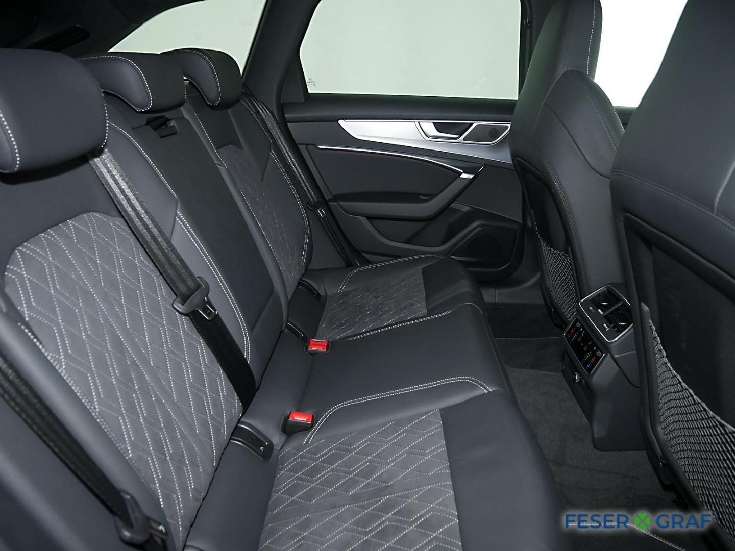 Bild über Audi S6 Avant TDI quattro tiptronic - für weitere Informationen kontaktieren Sie den Audi Partner