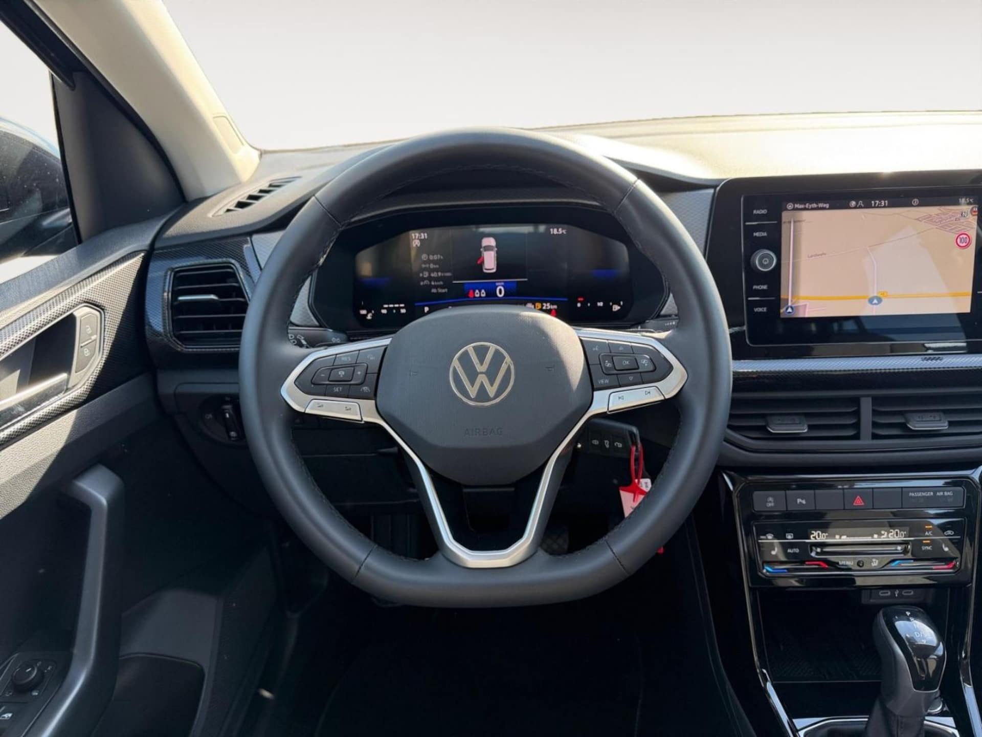 Volkswagen T-Cross Life