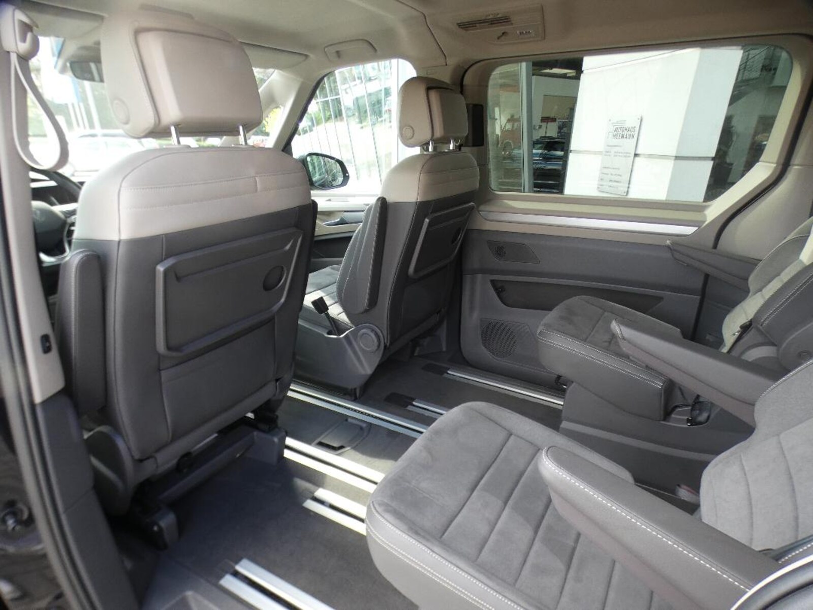 Volkswagen Multivan Langversion – Bild 13