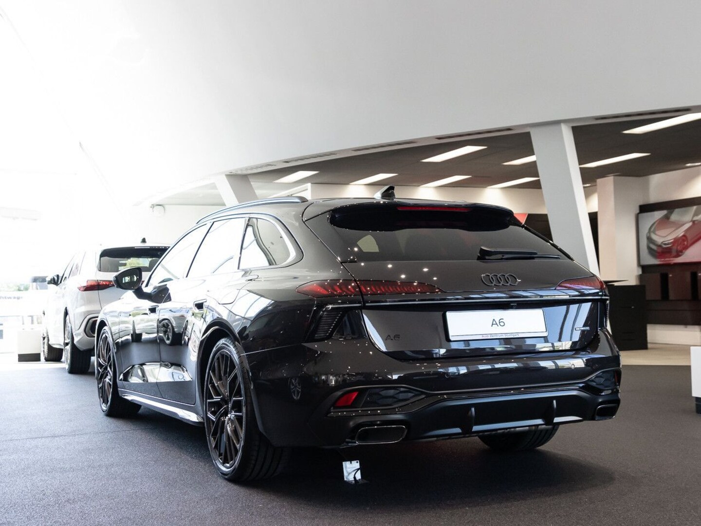 Bild über Audi A6 Avant e-hybrid edition one e-hybrid quattro 270 kW S tronic - für weitere Informationen kontaktieren Sie den Audi Partner