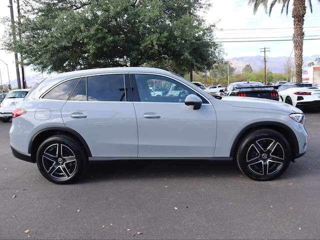 2026 Mercedes-Benz GLC 300