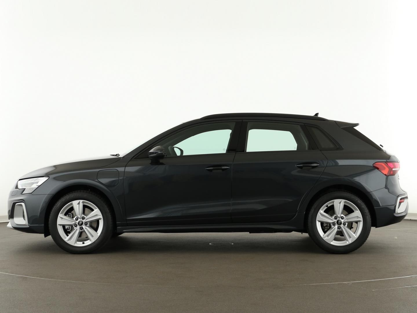 Bild über Audi A3 allstreet TFSI e 40 TFSI e S tronic - für weitere Informationen kontaktieren Sie den Audi Partner