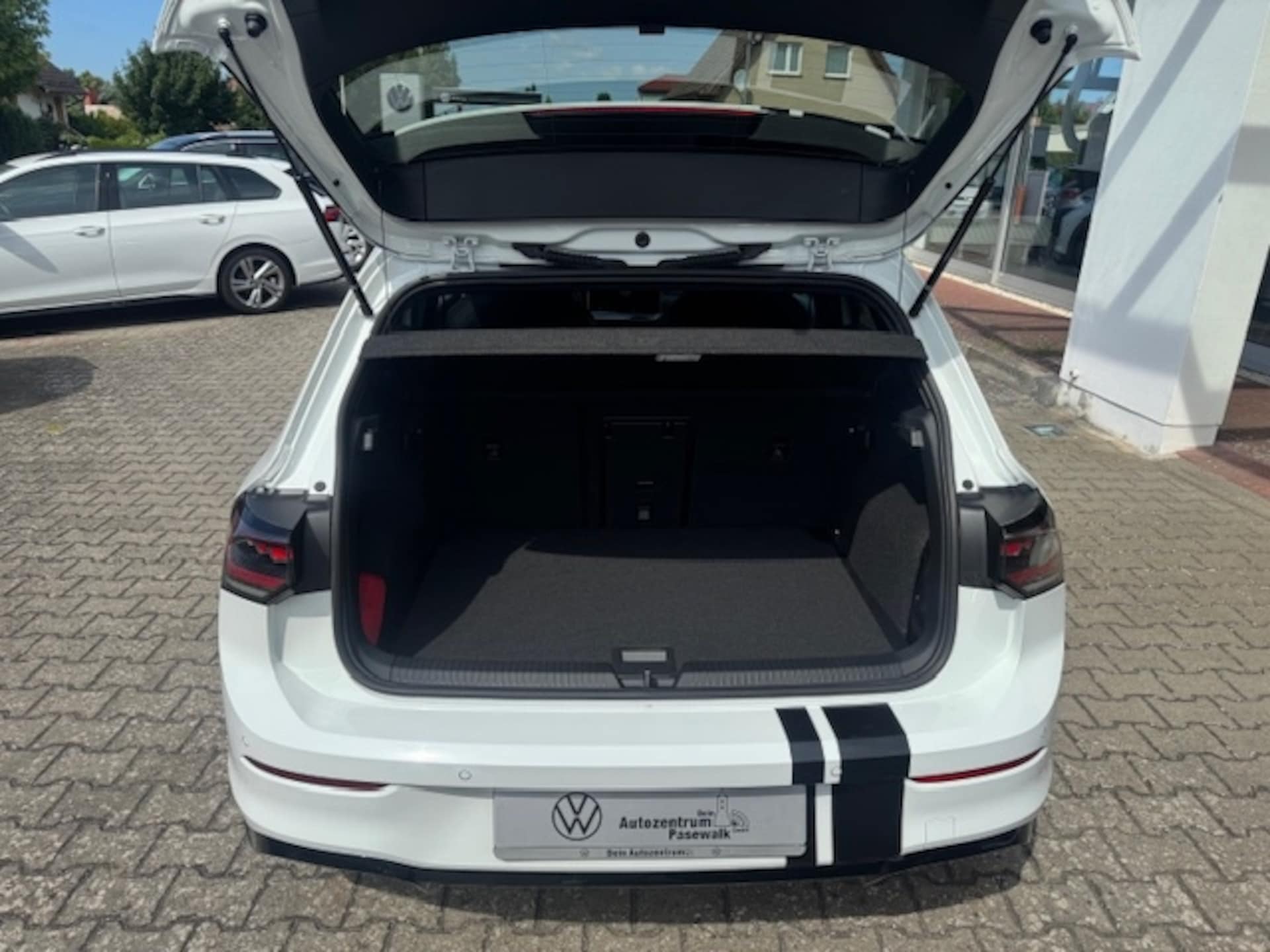 Volkswagen Golf R-Line