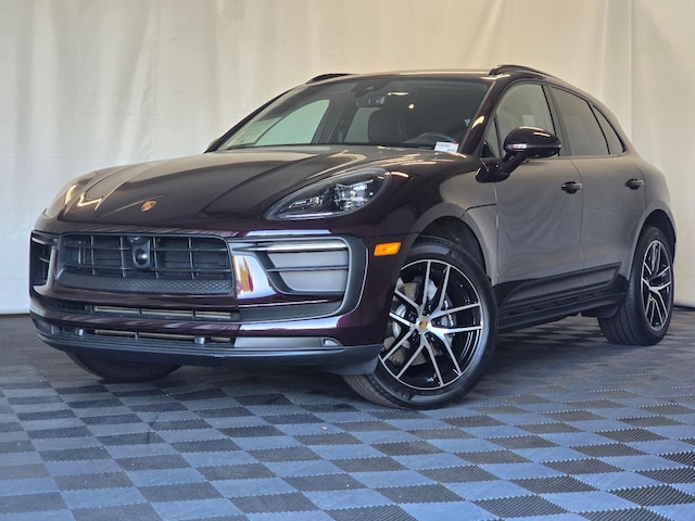 2025 Porsche Macan
