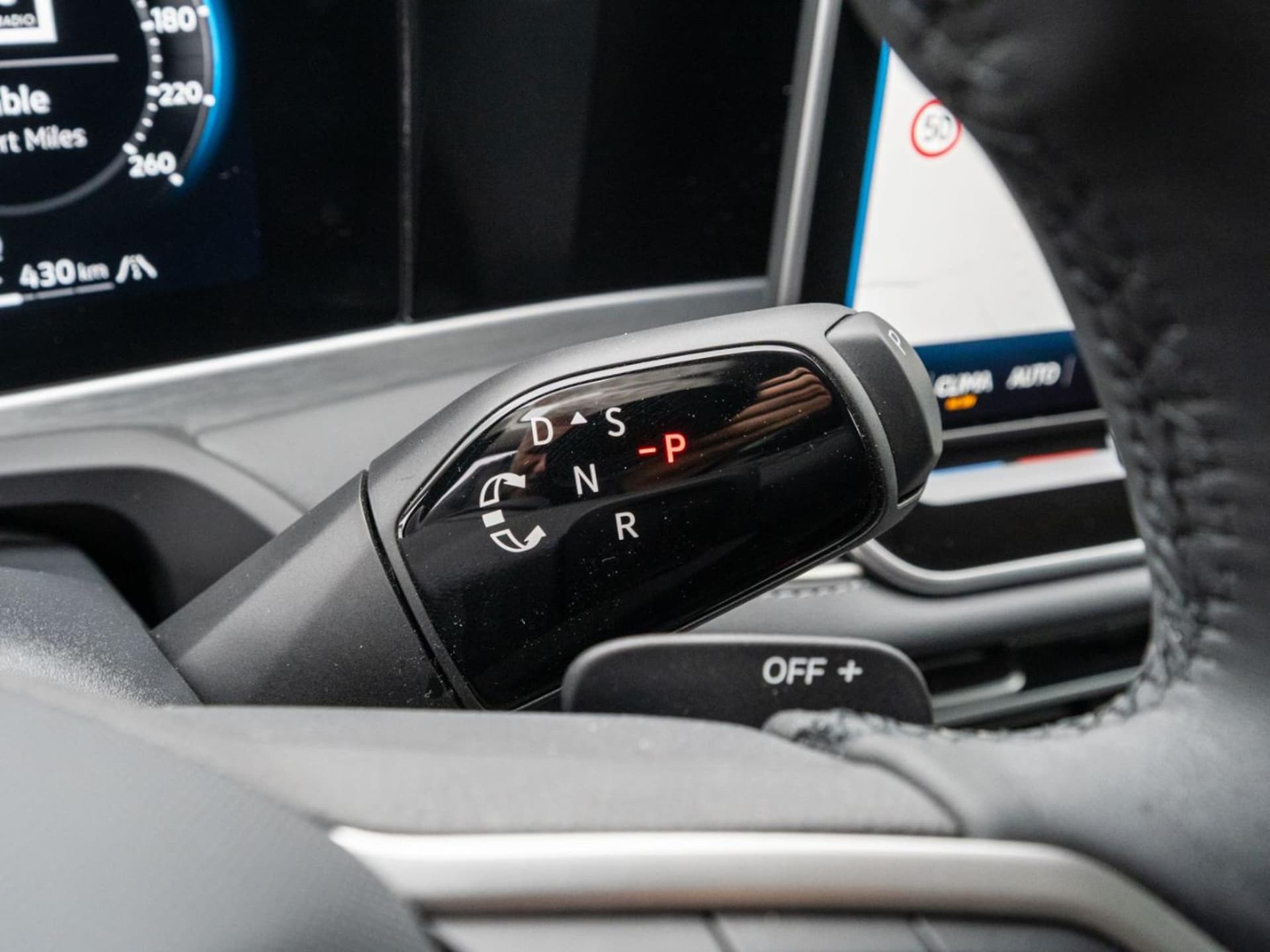 Volkswagen Passat Elegance
