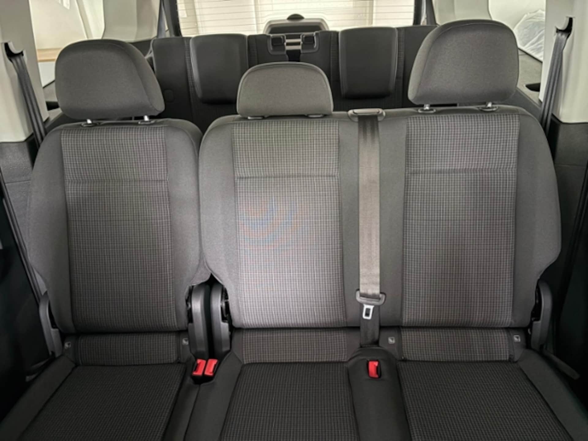 Volkswagen Caddy Maxi Basis-Modell