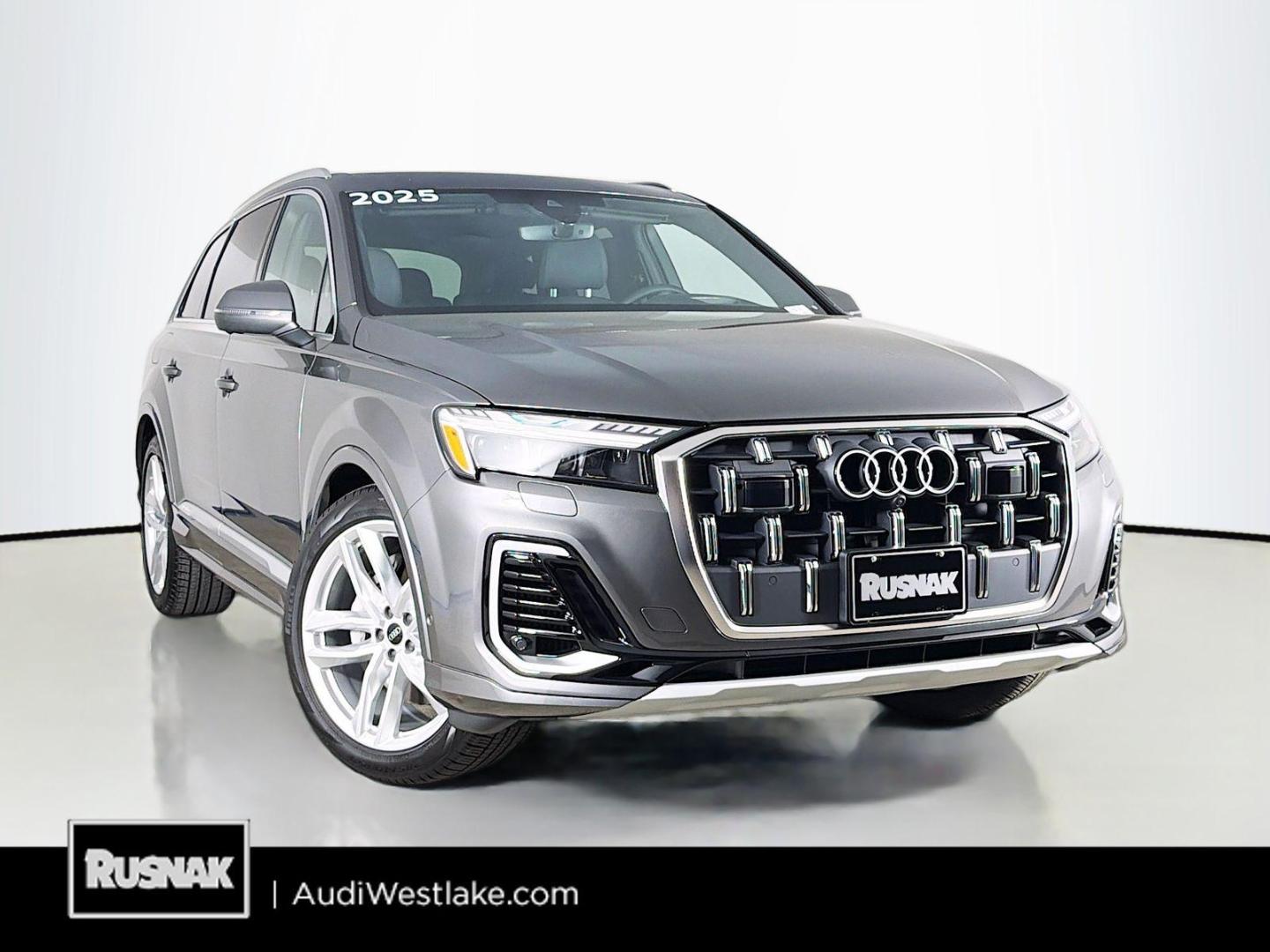 2025 Audi Q7 55 Prestige quattro Tiptronic's photo