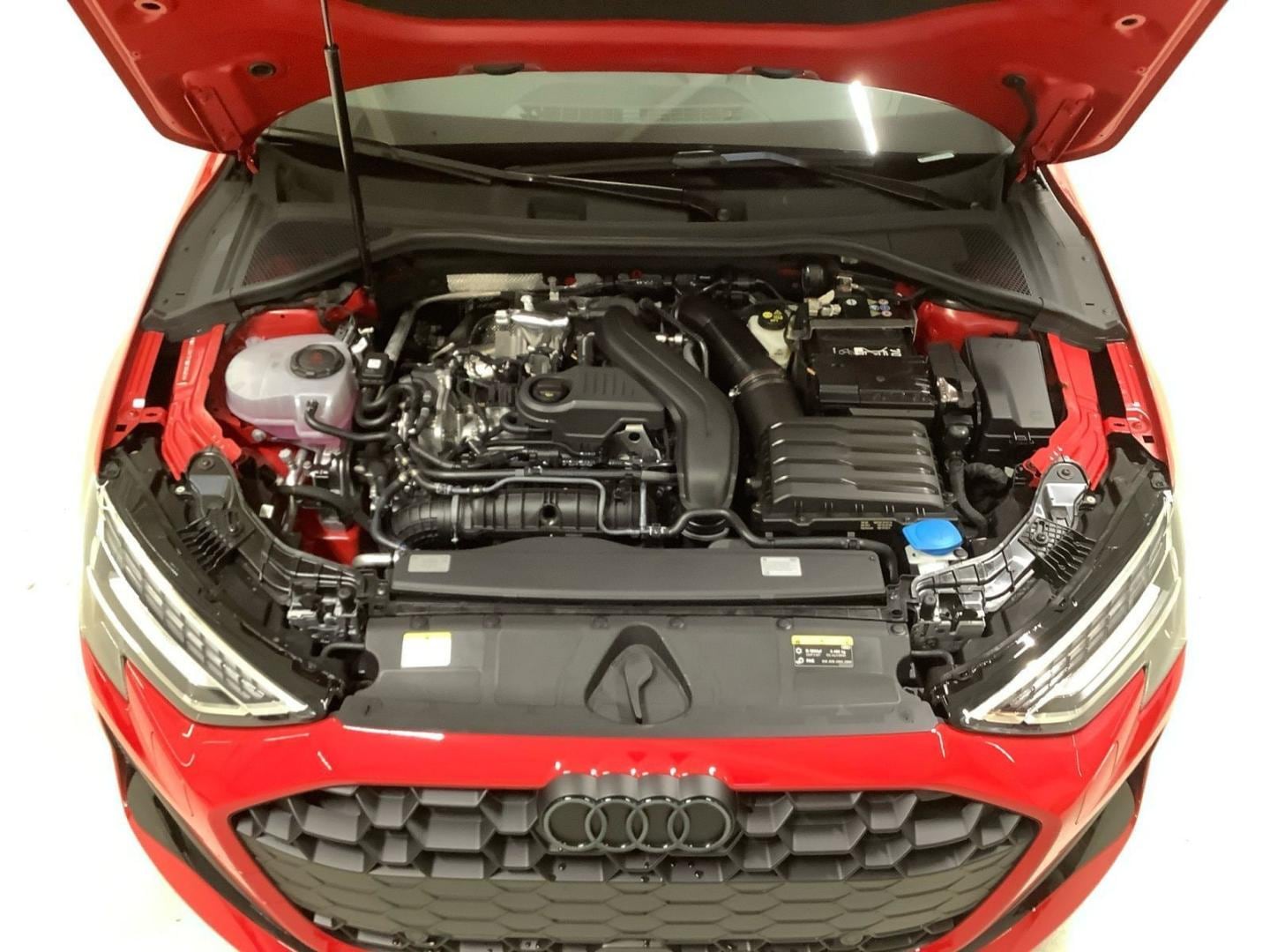 Bild über Audi A3 Sportback TFSI 110 kW S tronic - für weitere Informationen kontaktieren Sie den Audi Partner