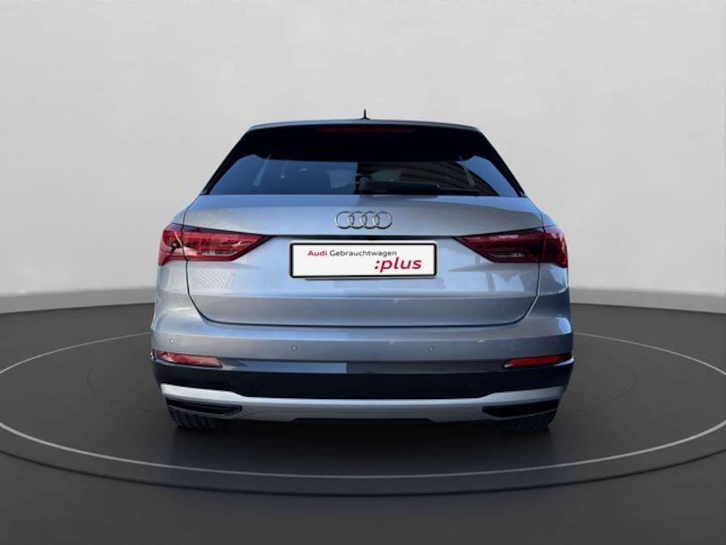 Bild über Audi Q3 advanced 35 TFSI S tronic - für weitere Informationen kontaktieren Sie den Audi Partner