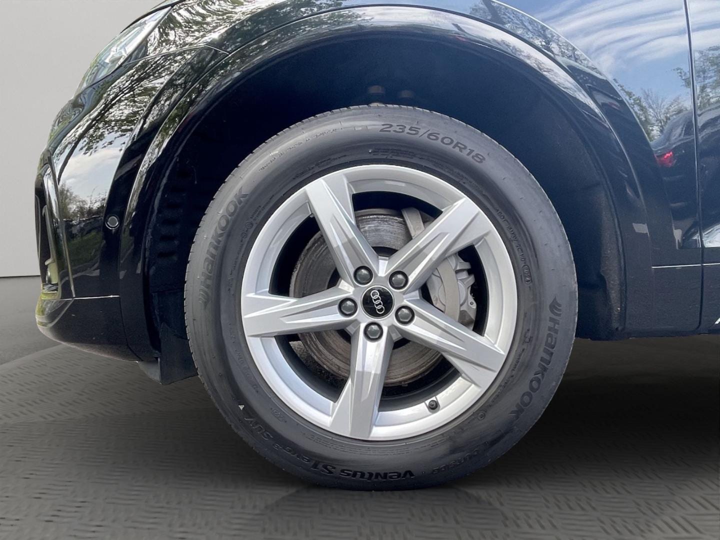 Bild über Audi Q5 40 TDI quattro 150 kW S tronic - für weitere Informationen kontaktieren Sie den Audi Partner