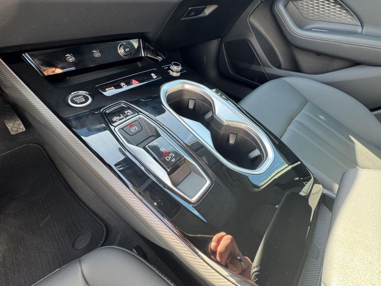 Bild über Audi A6 Avant TFSI 150 kW S tronic - für weitere Informationen kontaktieren Sie den Audi Partner
