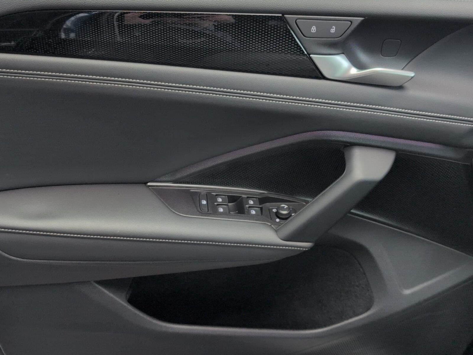 Volkswagen Tiguan – Bild 12