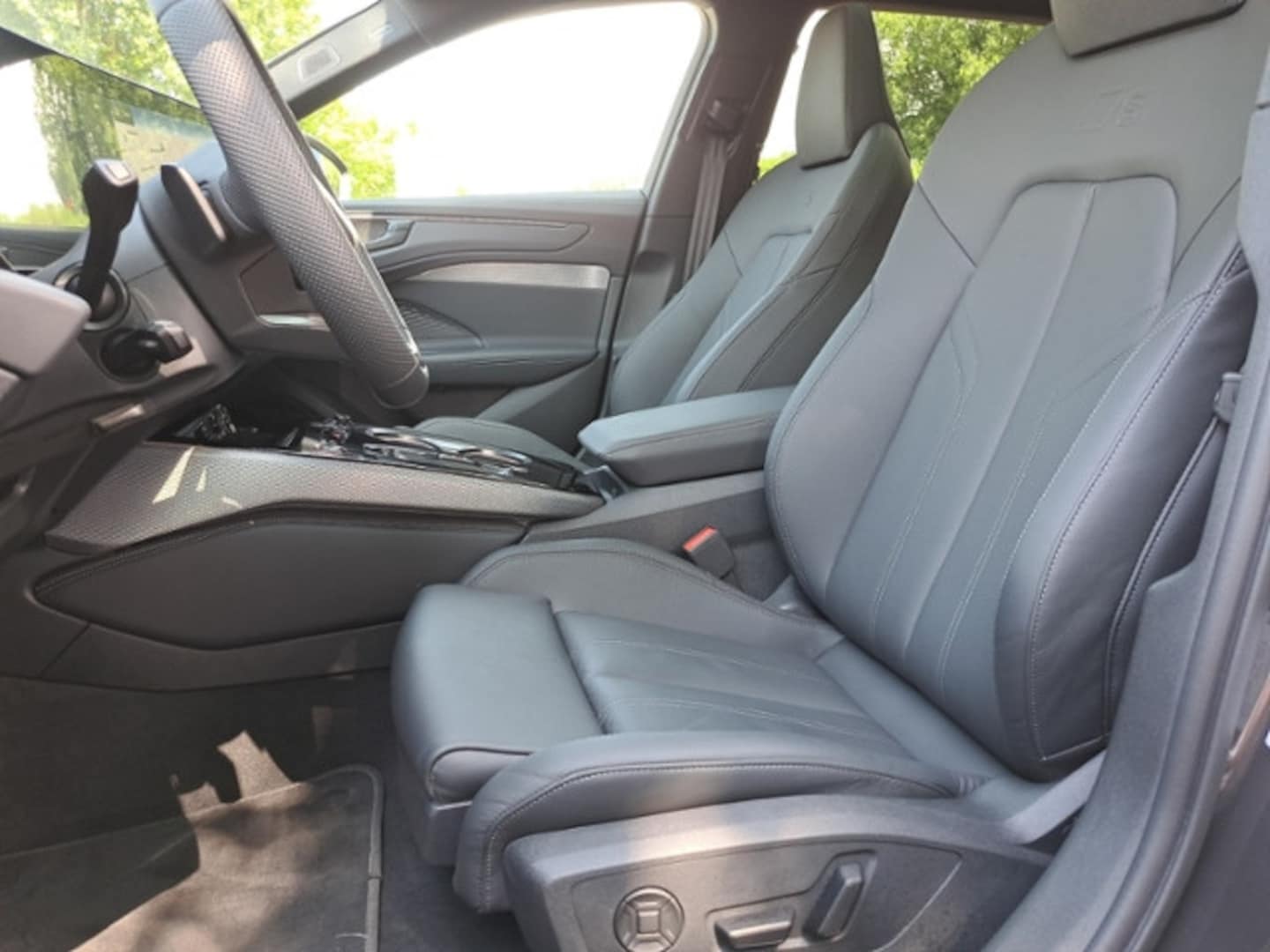 Bild über Audi A6 Avant edition one TDI quattro 150 kW S tronic - für weitere Informationen kontaktieren Sie den Audi Partner