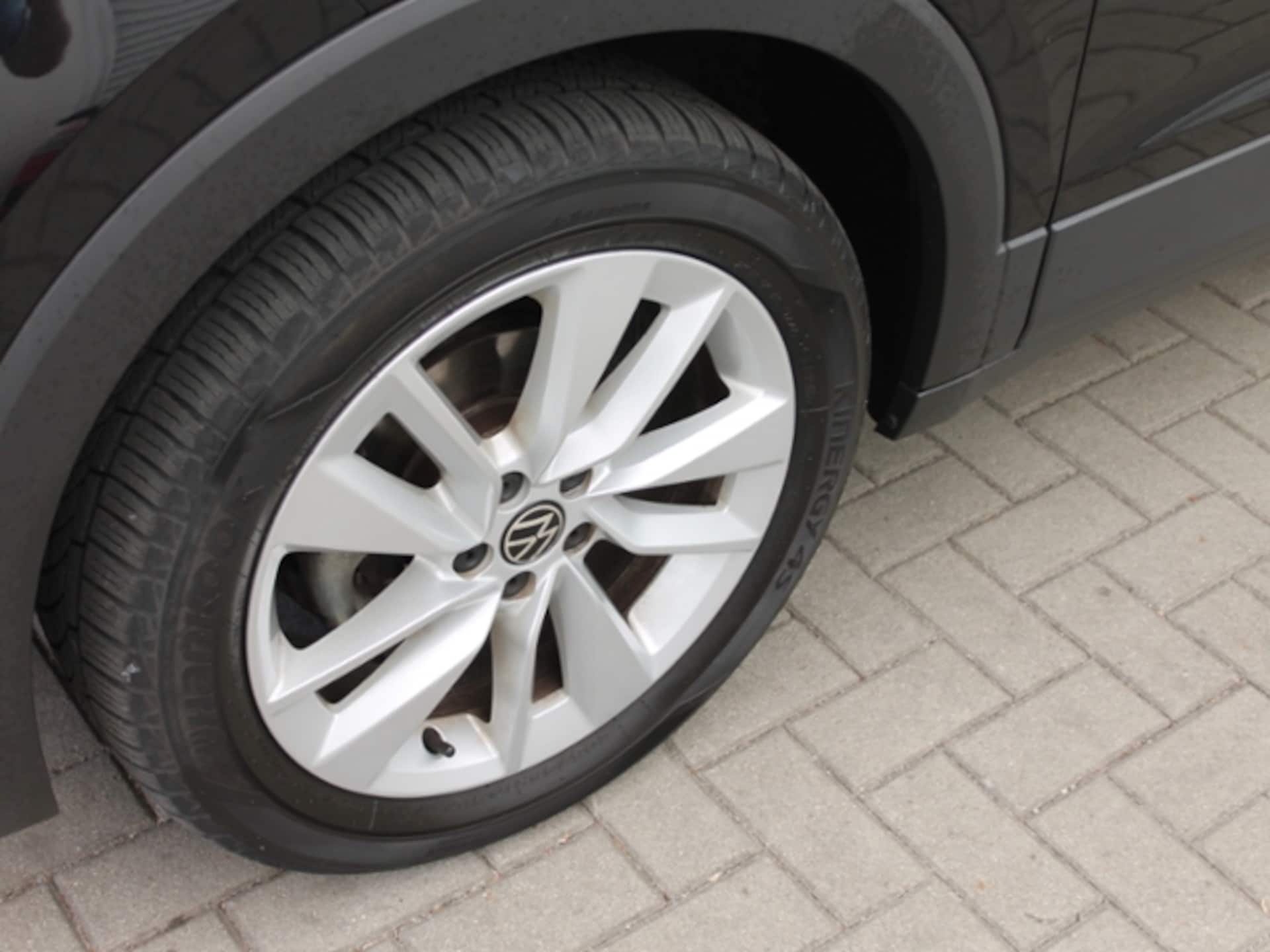Volkswagen T-Cross Style