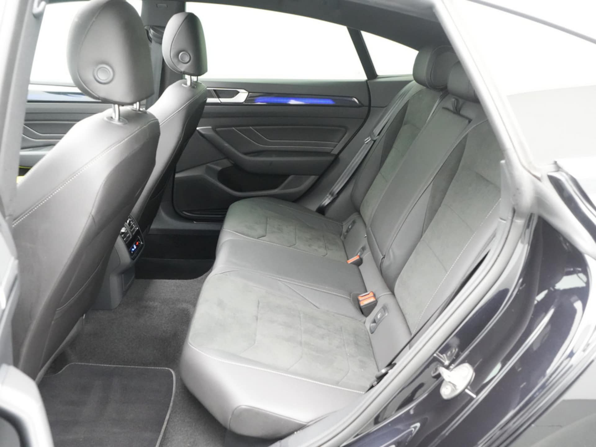 Volkswagen Arteon R-Line