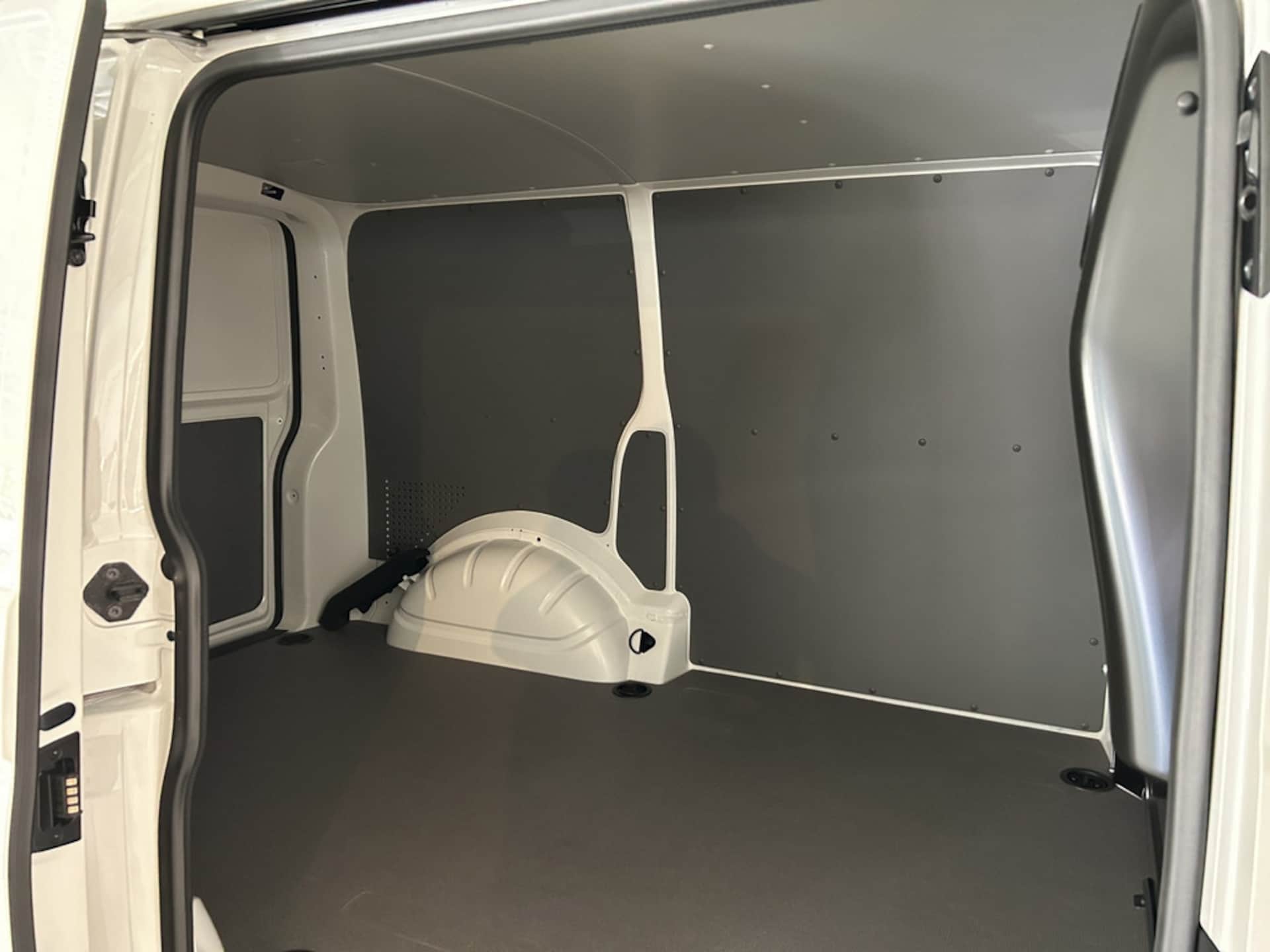 Volkswagen T6.1 Transporter Kasten kurzer Radstand