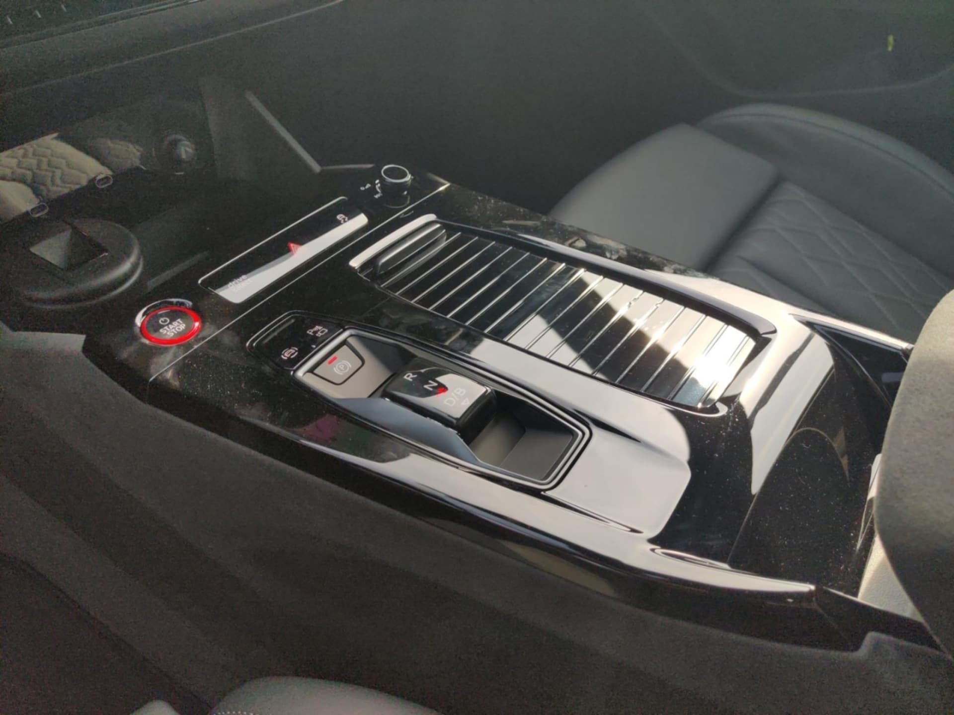 Audi S6 Avant e-tron edition one