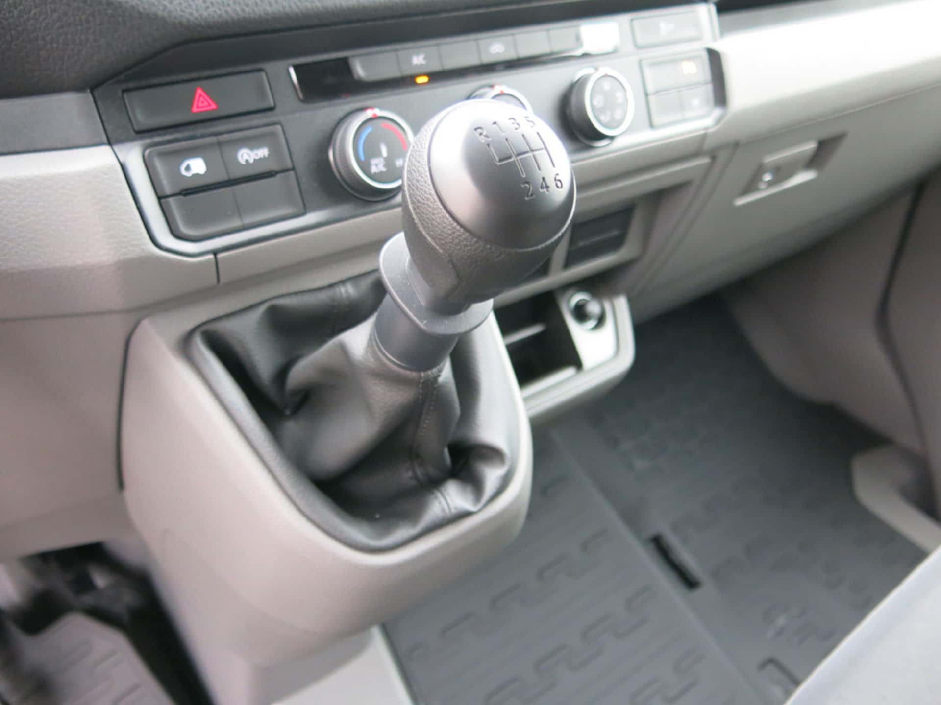 Volkswagen Crafter Kasten langer Radstand