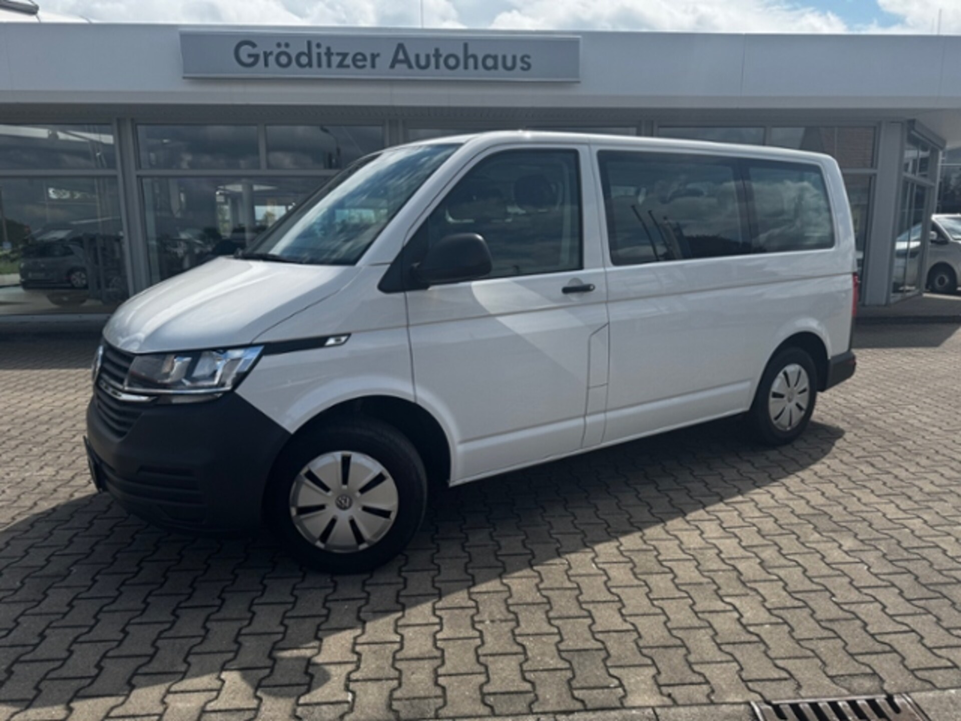 Volkswagen T6.1 Transporter Kombi kurzer Radstand