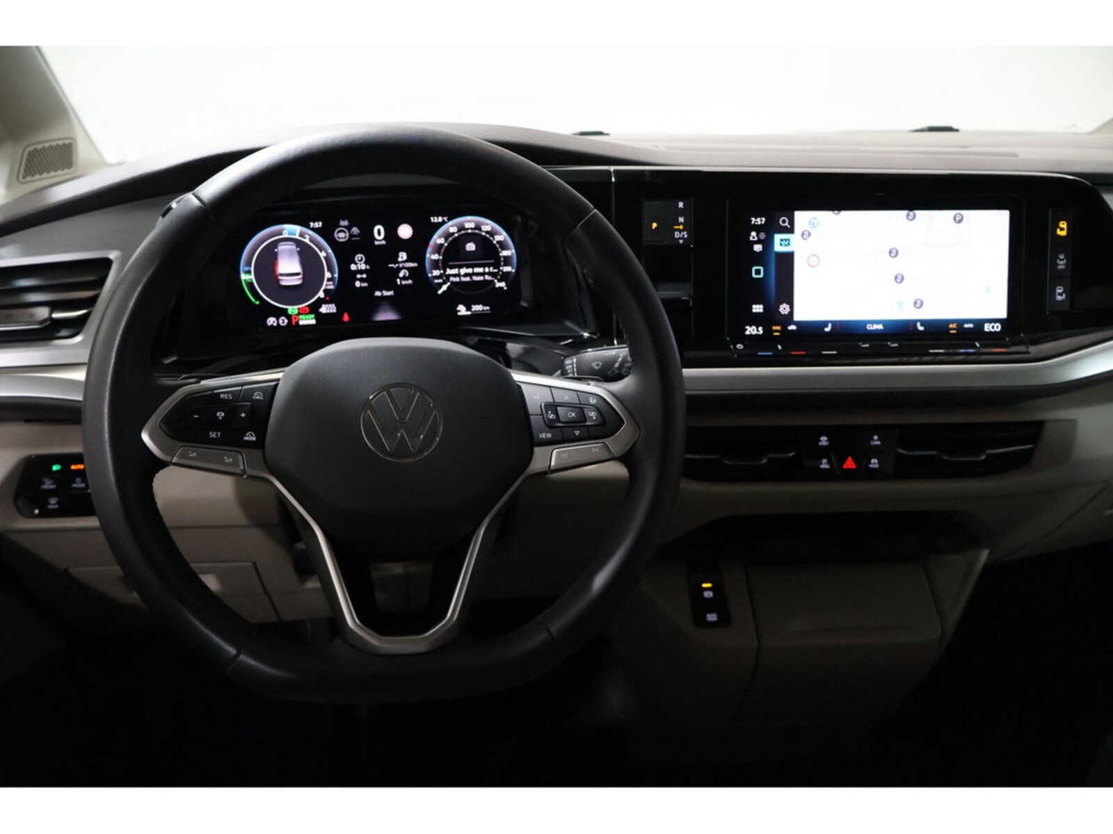 Volkswagen Multivan – Bild 11